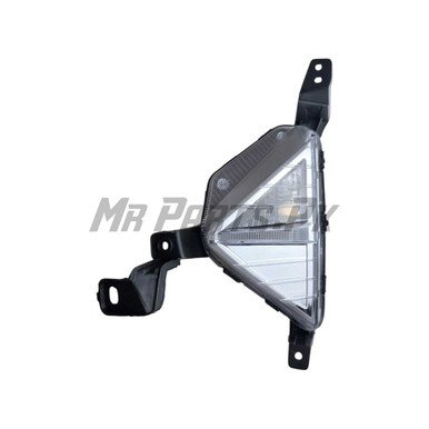 Hyundai Elantra 2021 - 2026 Front Bumper Light