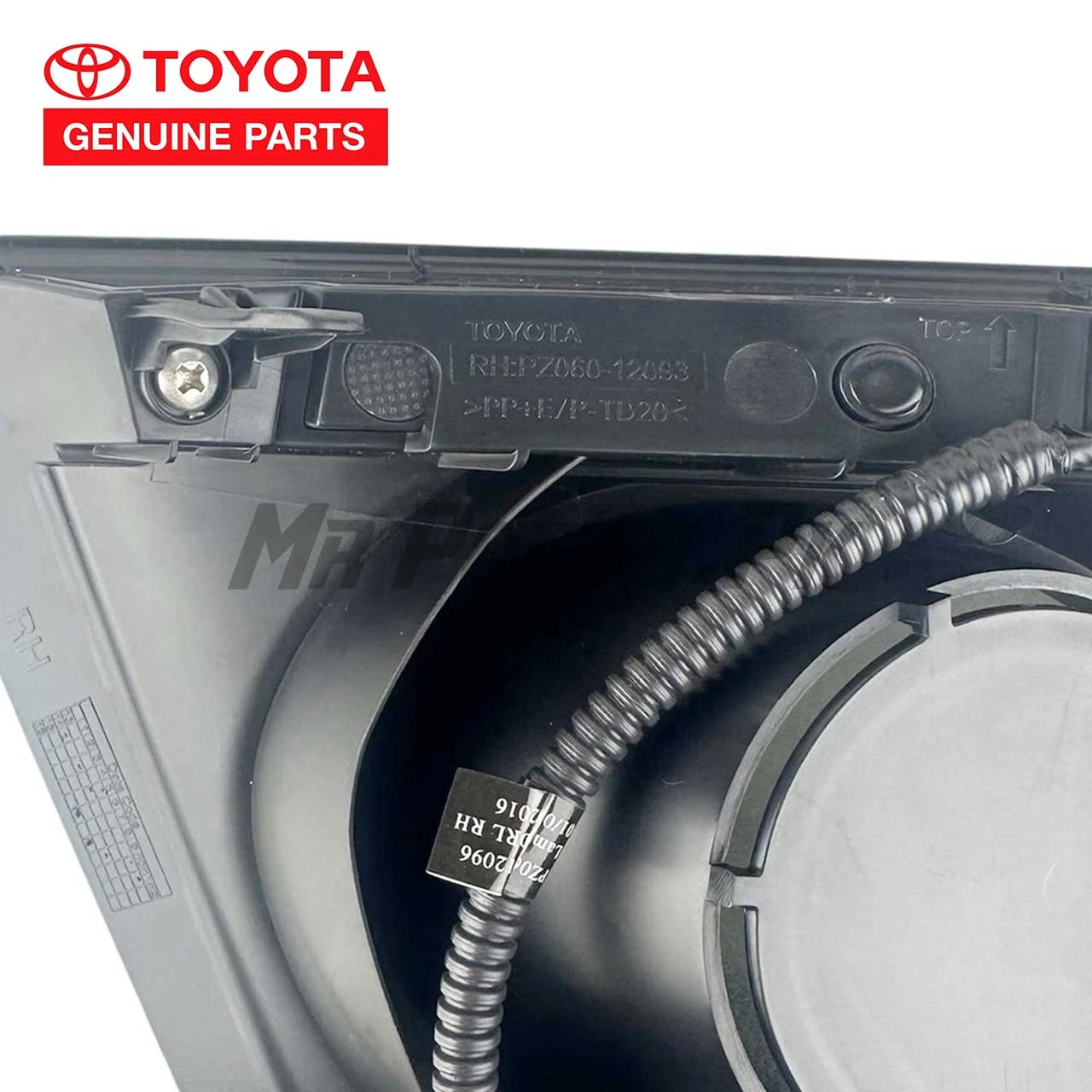 Toyota Corolla 2015 - 2017 Toyota Genuine Performance Fog Light Cover - Image 2