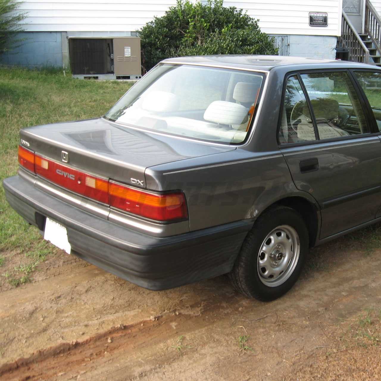 Honda Civic 1990 - 1991 TYG Rear Bumper - Image 2