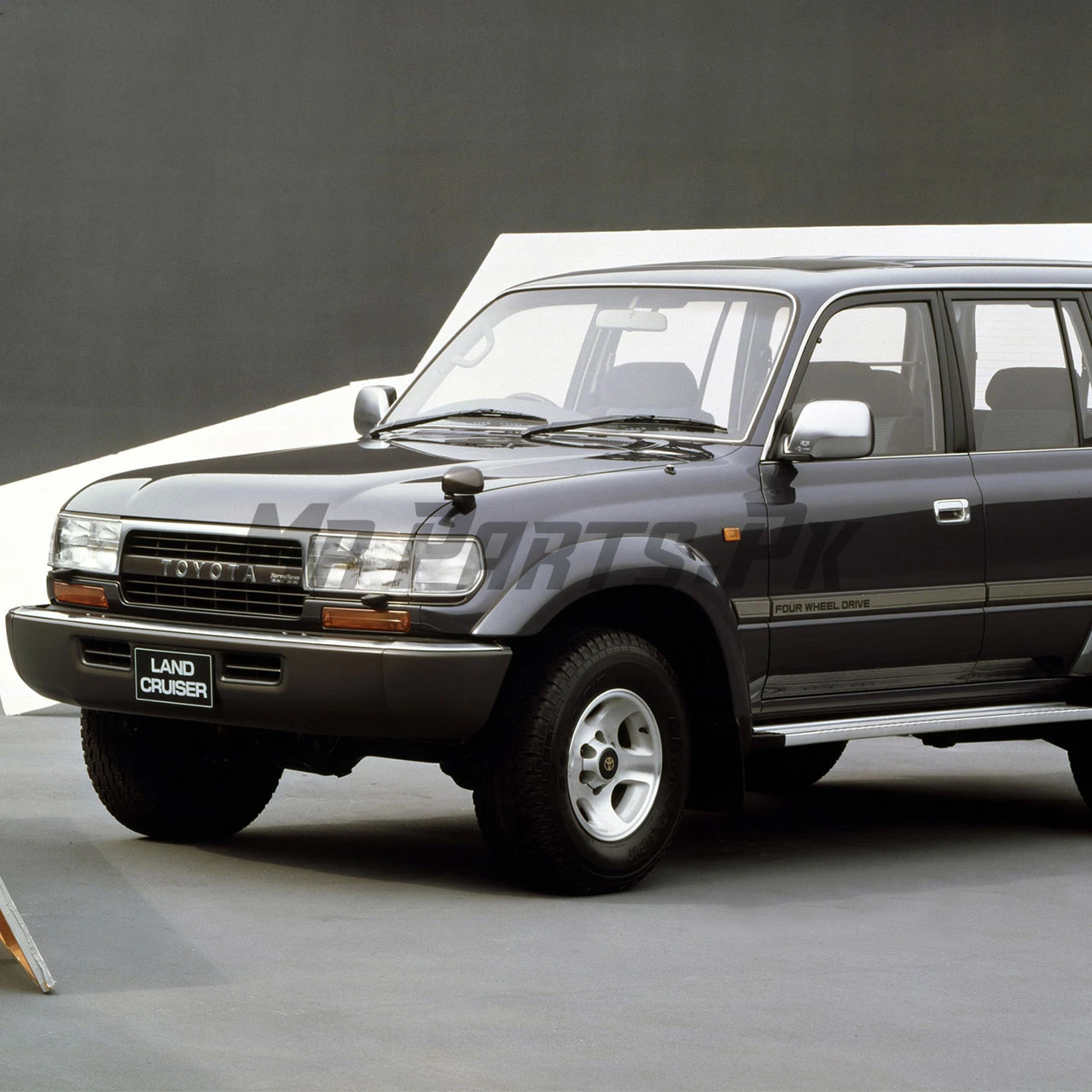 Toyota Land Cruiser 1994 - 1997 FJ80 TYG Grille - Image 2