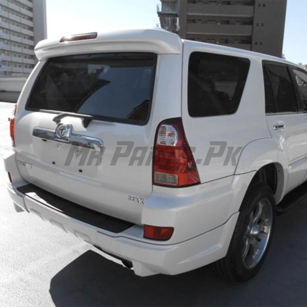 Toyota Surf 2006 - 2009 Rear Light - Image 2