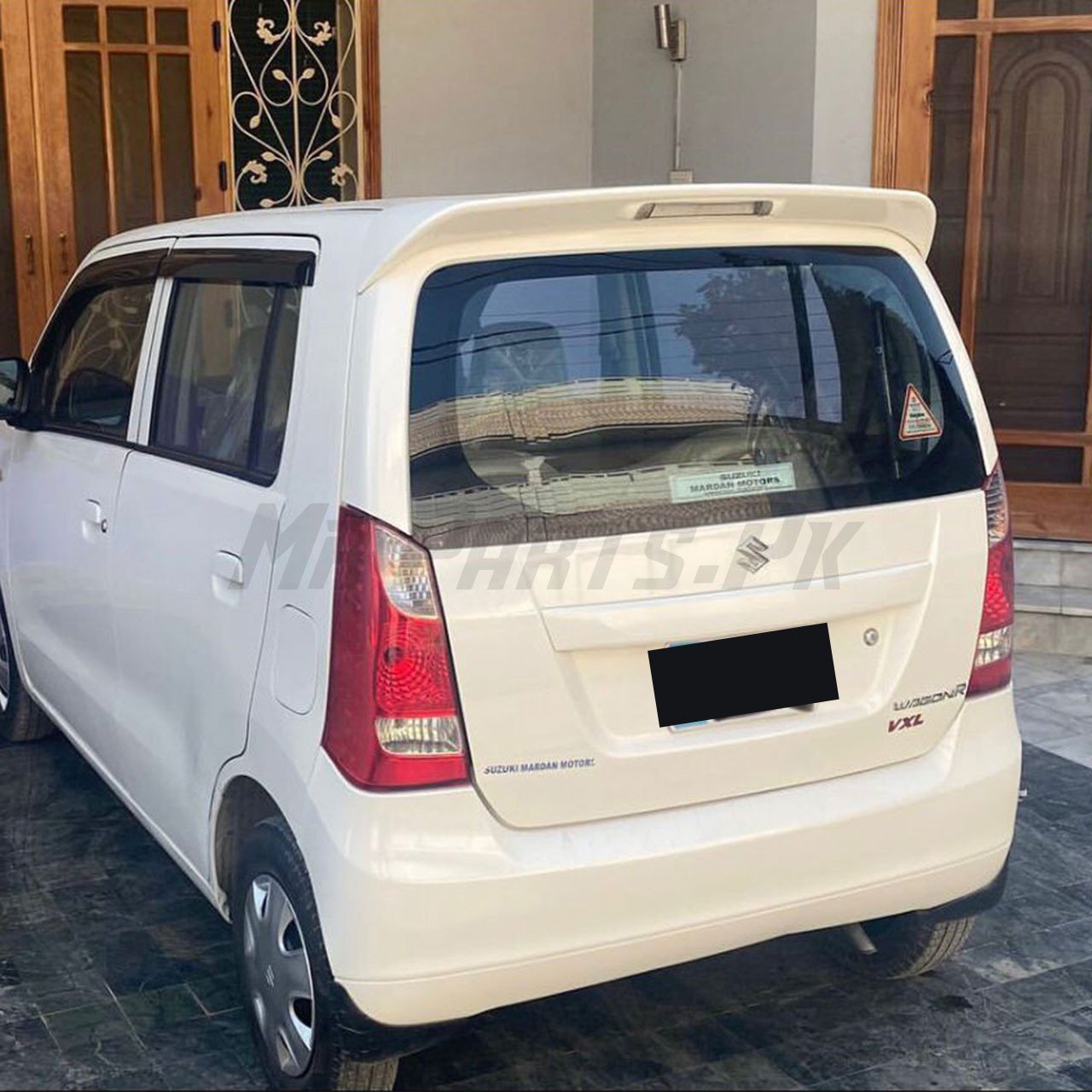 Suzuki Wagon R 2014 - 2024 Rear Light - Image 2